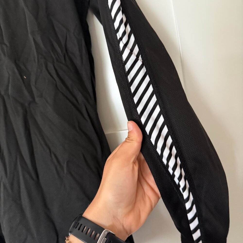 Helly Hansen Black Long Sleeve - image 3